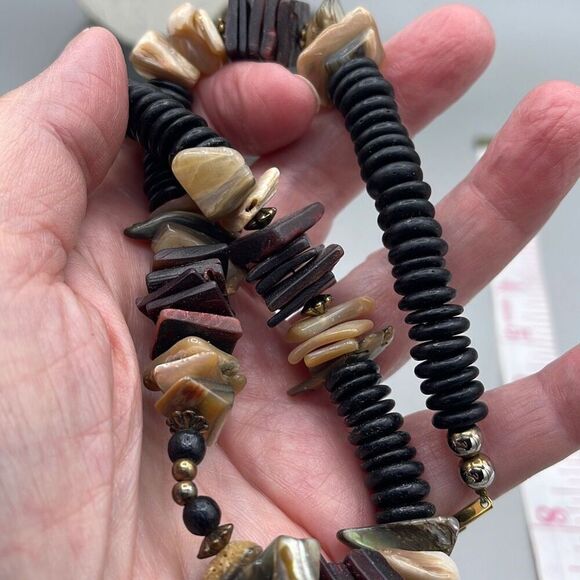 Heishe style shell disks and shell necklace. Ethnic boho - Picture 2 of 9
